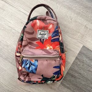 Herschel Nova Mini Crossbody